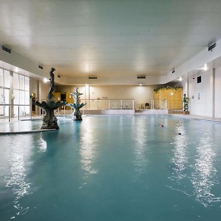 Sheldon Park Hotel And Leisure Club 더블린 외부 사진