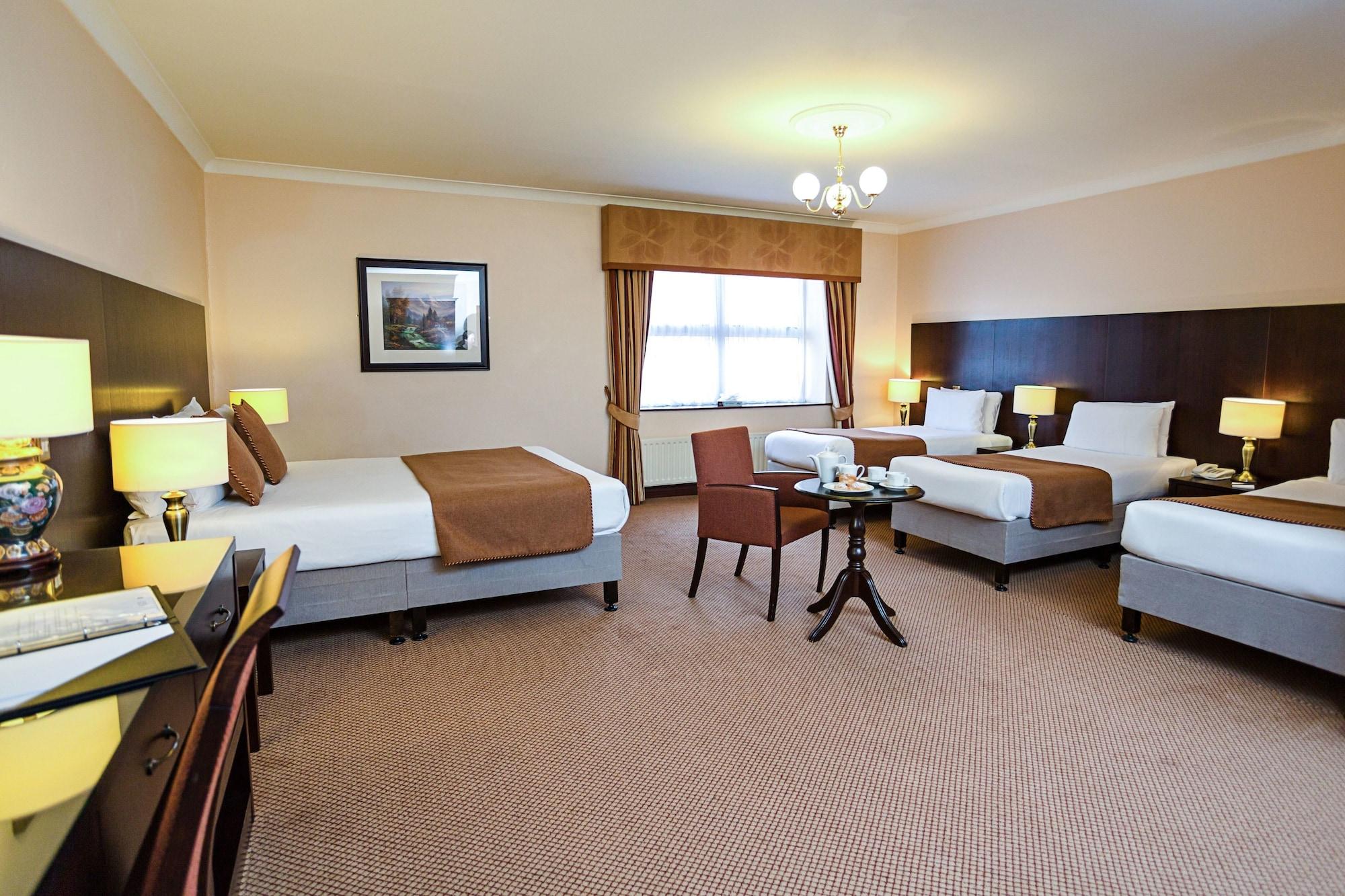 Sheldon Park Hotel And Leisure Club 더블린 외부 사진