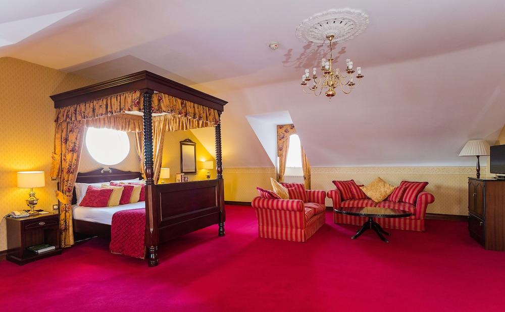 Sheldon Park Hotel And Leisure Club 더블린 외부 사진