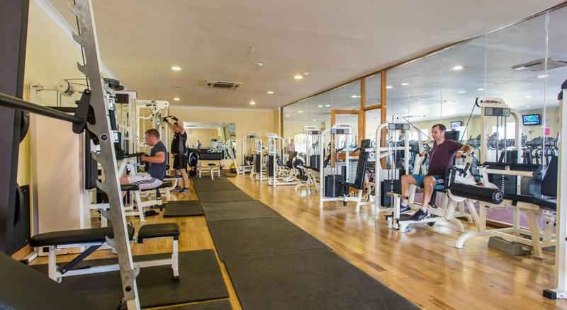 Sheldon Park Hotel And Leisure Club 더블린 외부 사진