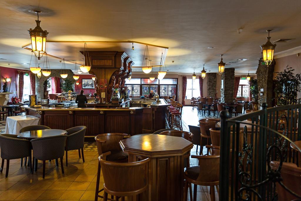 Sheldon Park Hotel And Leisure Club 더블린 외부 사진