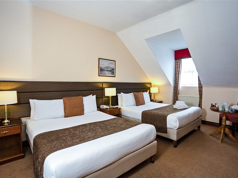 Sheldon Park Hotel And Leisure Club 더블린 외부 사진